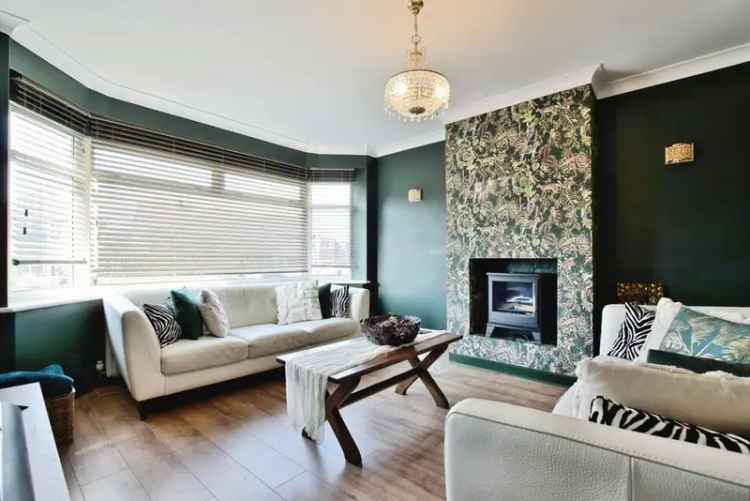 3 Bedroom Semi Detached House Wilmslow Cheshire
