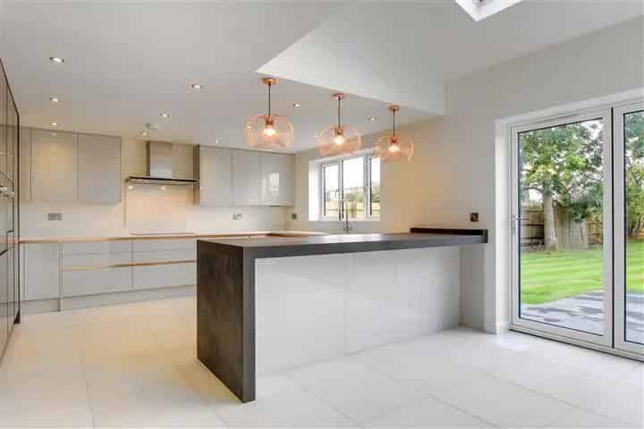 Five Bedroom House in Astrope Near Tring