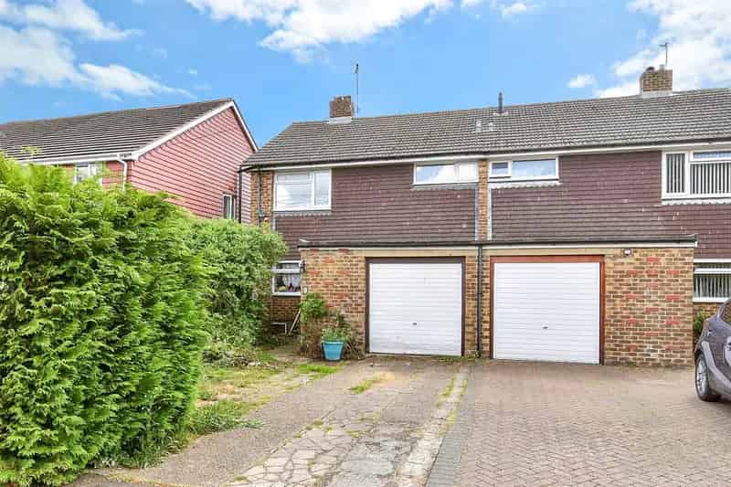 3 Bedroom Semi-Detached House For Sale Renovation Project
