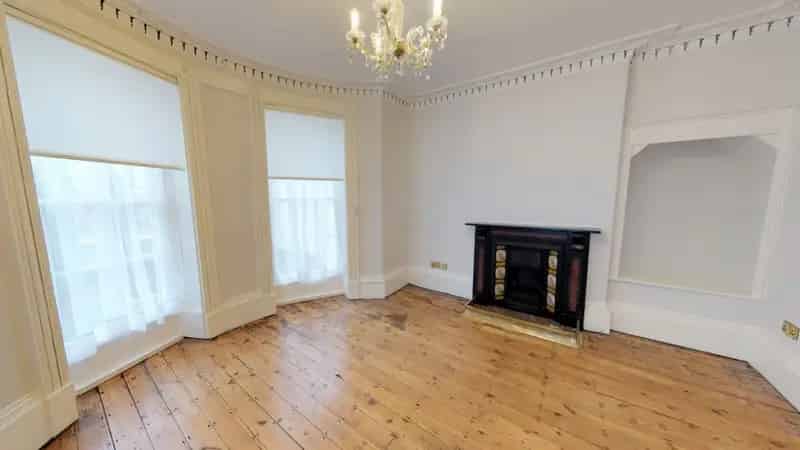 4 bedroom House
 For Sale
