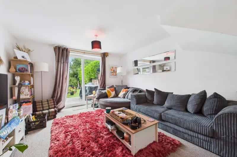 2 Bedroom House For Sale in Hawkinge
