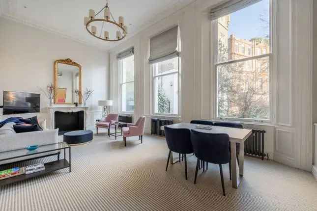 Maisonette to rent in Bladon Lodge, South Kensington, London SW5