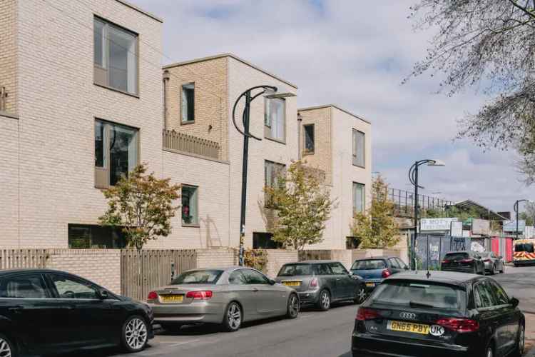 Blenheim Grove III London SE15 3-Bed Terrace House for Sale
