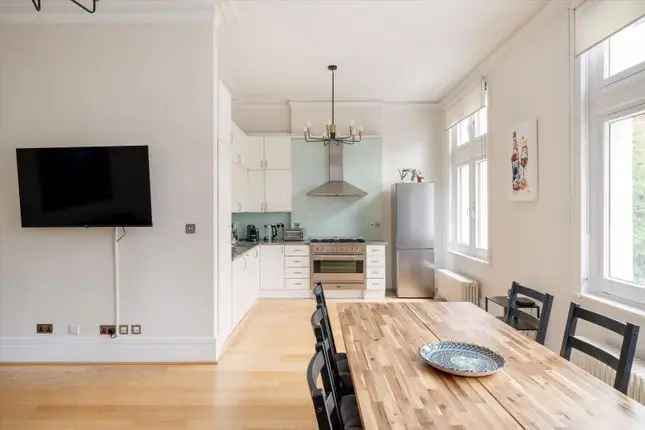 Flat for sale in Palace Court, Bayswater, London W2