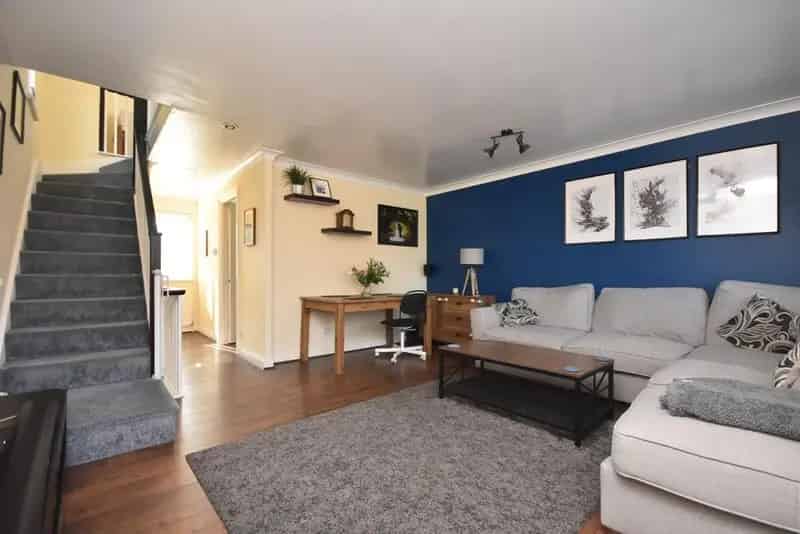 4 Bedroom End of Terrace House for Sale