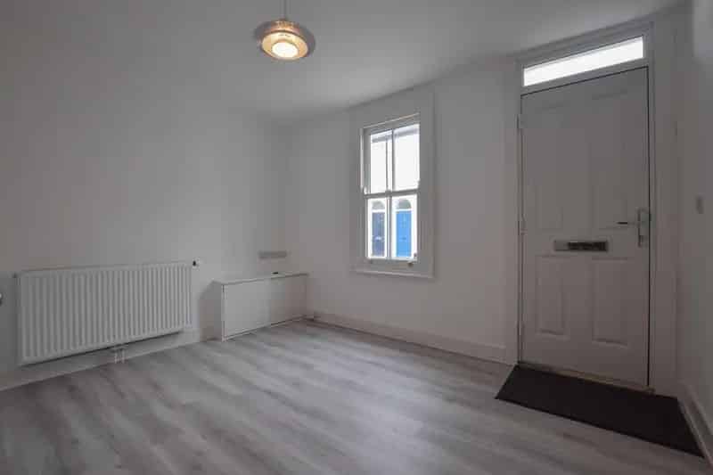 2 Bedroom Terraced House for Sale in Cambridge
