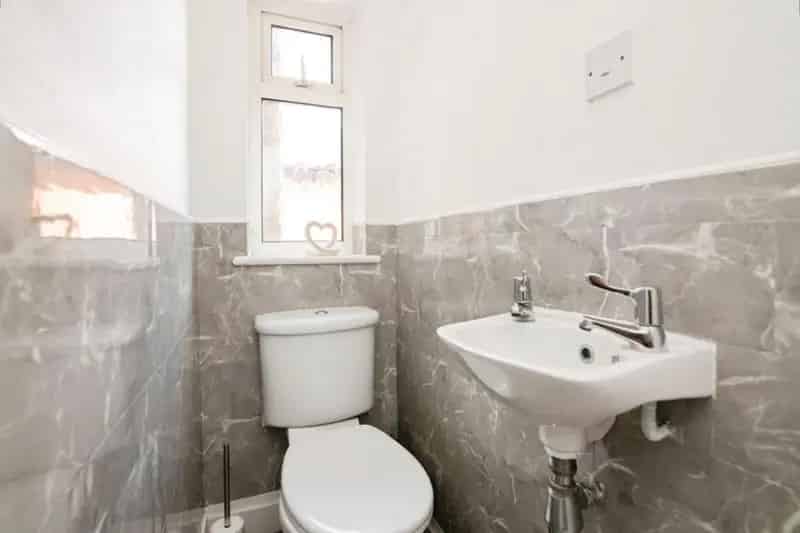 5 Bedroom House for Sale in Solihull