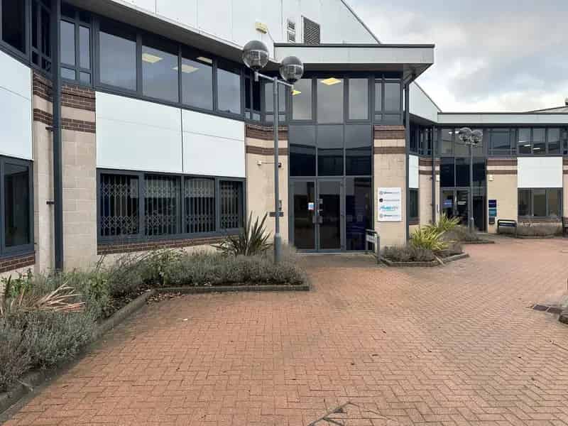 Ground Floor Office Space For Lease