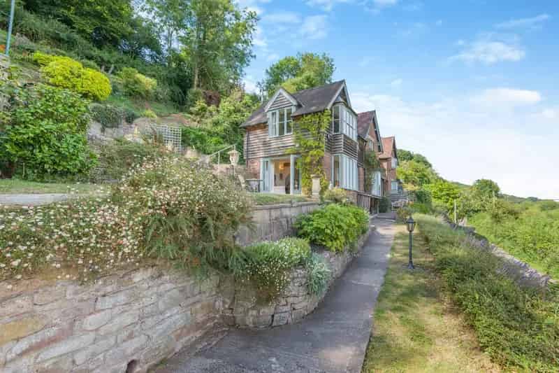 3 Bedroom Period Cottage for Sale Hoarwithy Hereford Stunning River Views