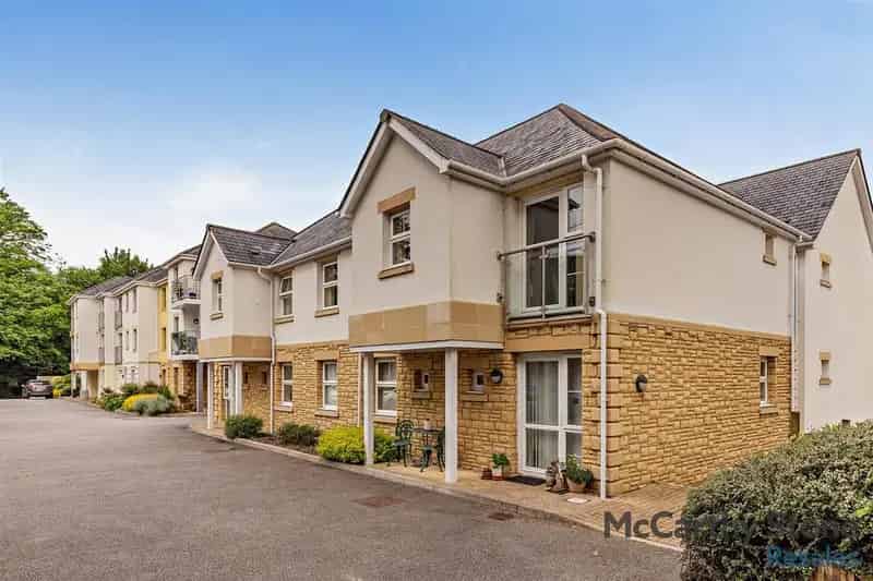 2 Bedroom Apartment for Sale