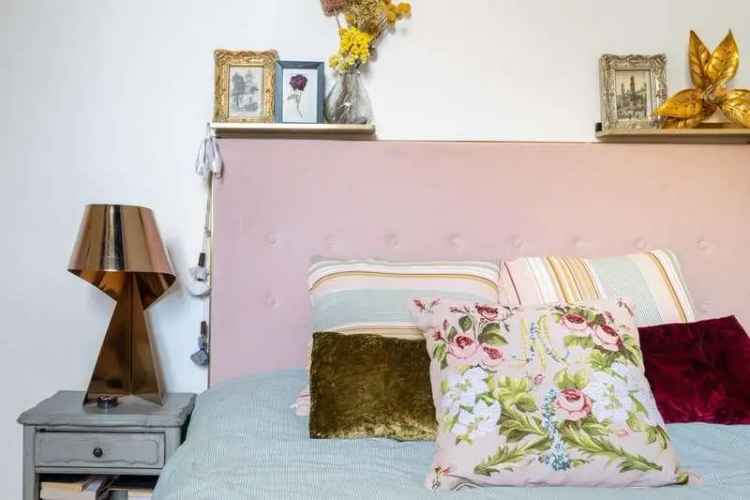 2 Bed Flat for Sale in Notting Hill
