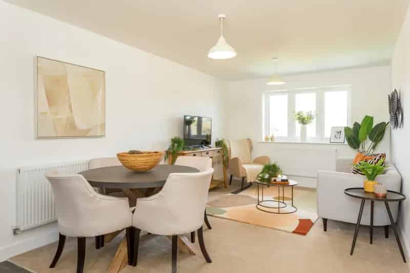 Luxury 2-Bed Apartment with Allocated Parking