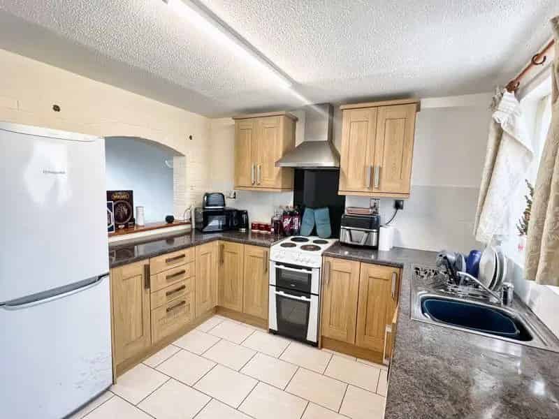 1 Bed House for Sale - Open Plan Living, Mezzanine Bedroom, Driveway Parking