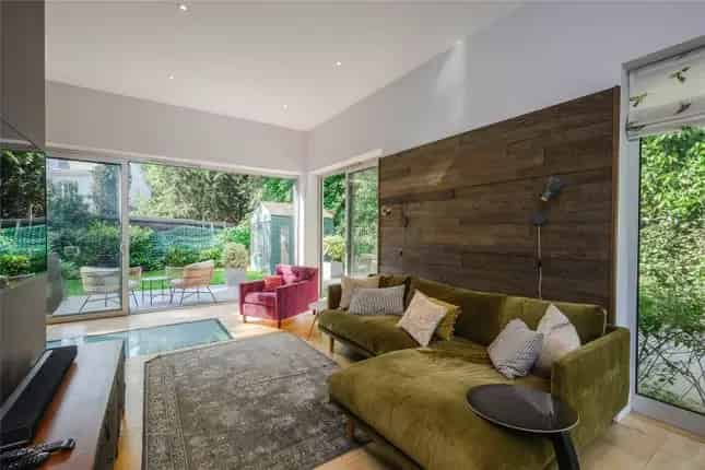 Six-Bedroom Detached Victorian House for Sale in Twickenham