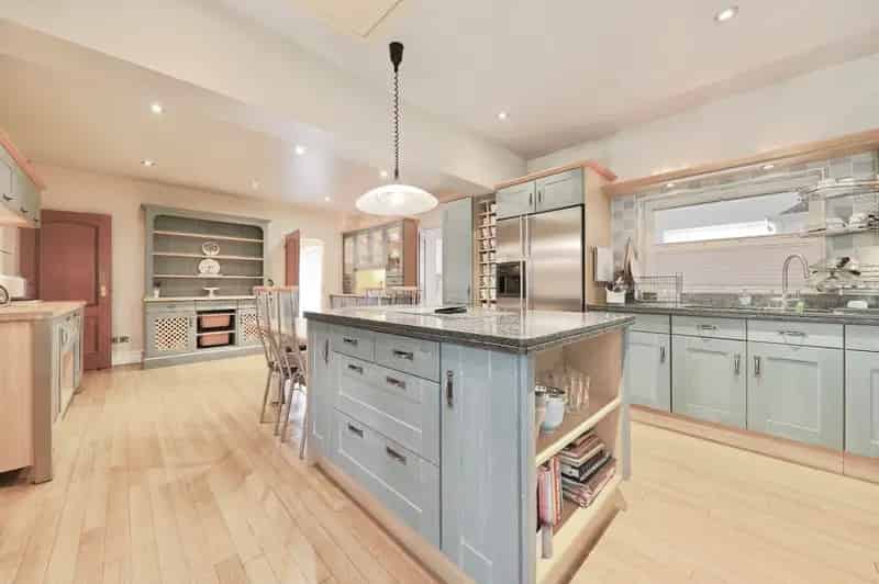 Detached House for sale with 5 bedrooms, Tranby Lane, Swanland