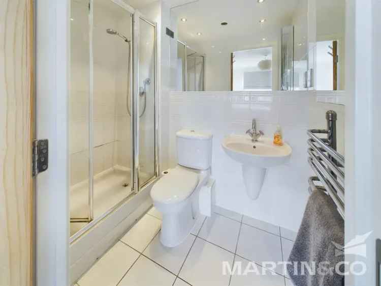 Apartment For Sale in Chelmsford, England