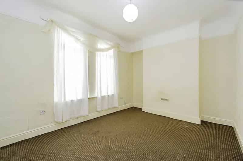 3 Bedroom End Terrace House to Rent Liverpool L6