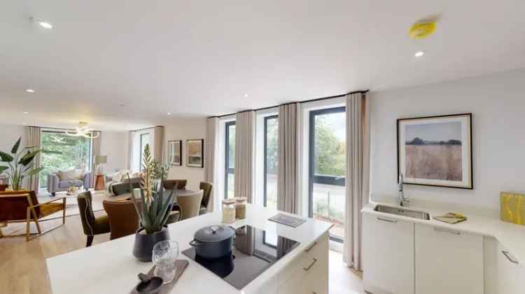 Luxury 3-Bed Duplex Apartment Solihull 2 Parking Spaces