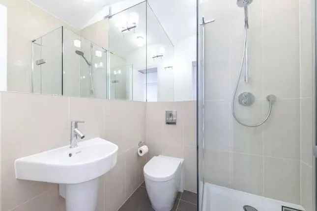 Flat to rent in Ennismore Gardens, Knightsbridge, London SW7