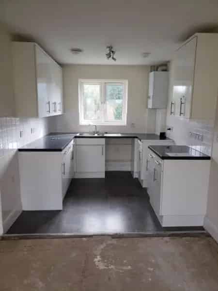 Detached House Near Schools Parks Shops Transport