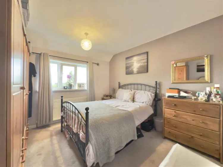 3 Bed Semi-Detached House for Sale in Darton, Barnsley