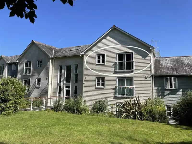 1 Bedroom Apartment for Sale in Penryn