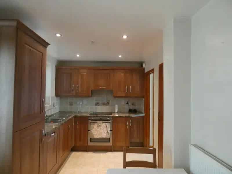 5 Bedroom Semi-Detached House Near Schools and Amenities