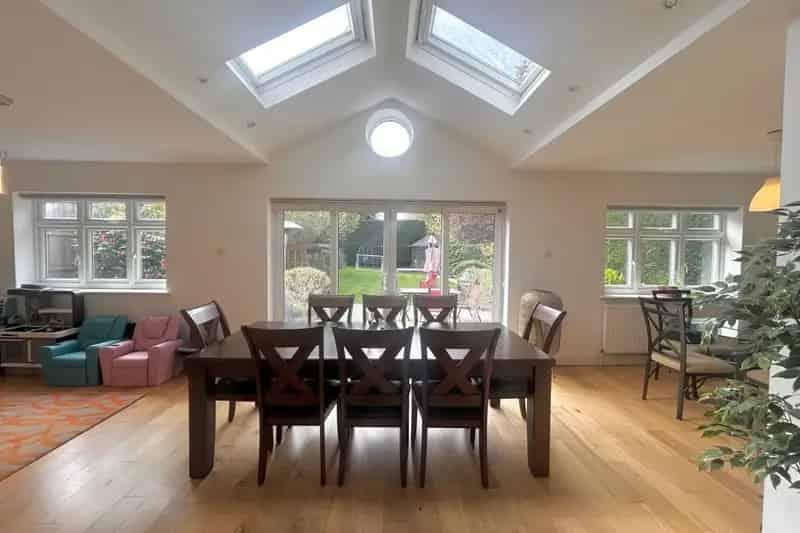 4-Bedroom Detached Home with Self Contained Annex