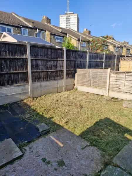 Spacious Ground Floor Flat with Private Garden and Parking