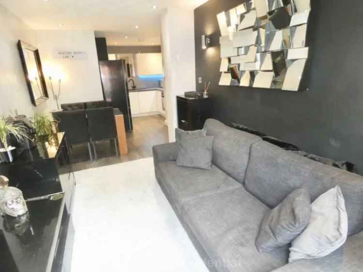 2 Bedroom Apartment Manchester City Centre Parking