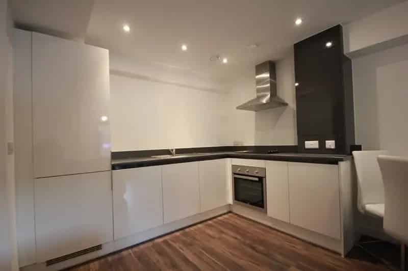 2 Bedroom Apartment Near Bullring Birmingham