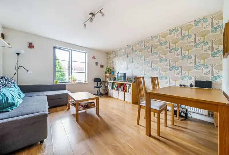 1 Bedroom Apartment for Sale