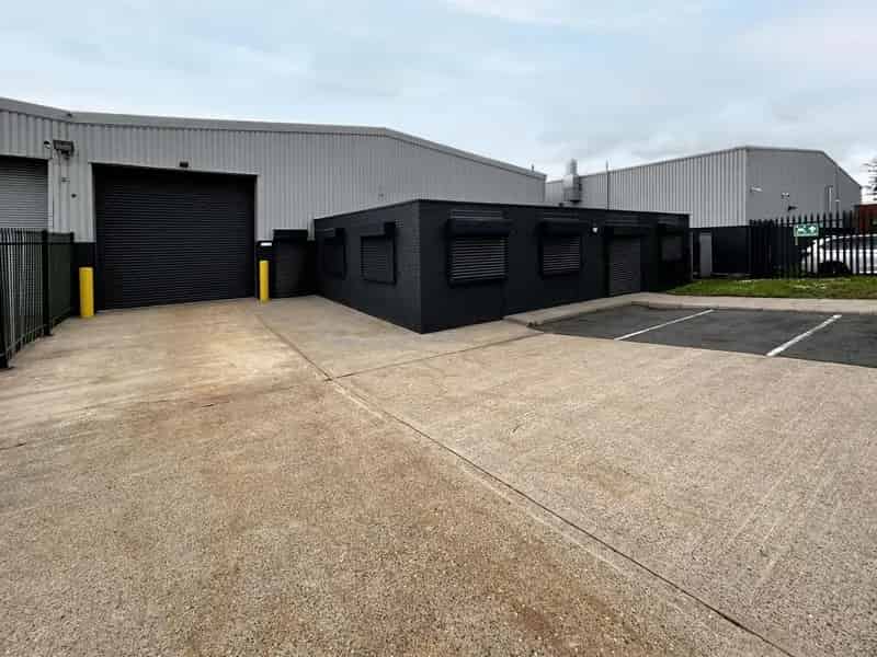 Single Storey Office Unit To Let