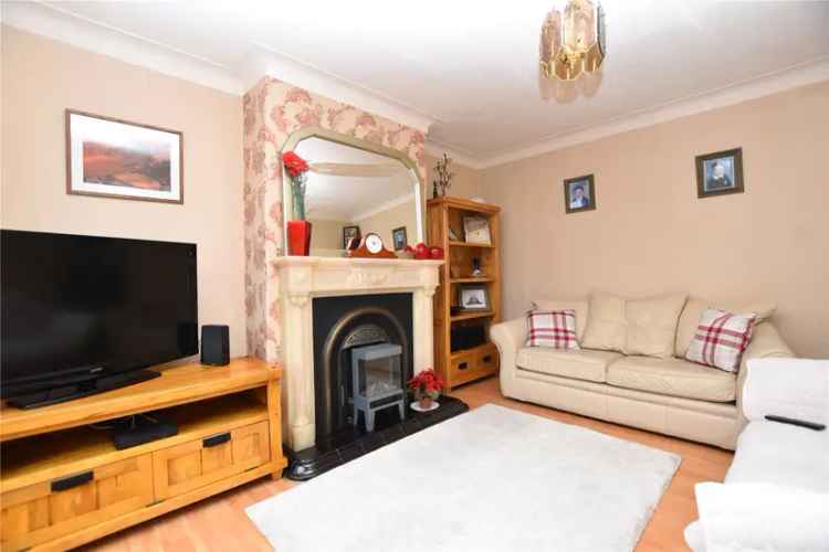 House For Sale in Leeds, England