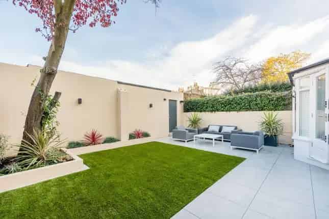 2-Bedroom Garden Flat Little Venice Canal-Side Refurbished Garage