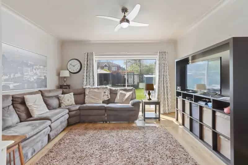 3 Bedroom Detached Bungalow House to Rent
