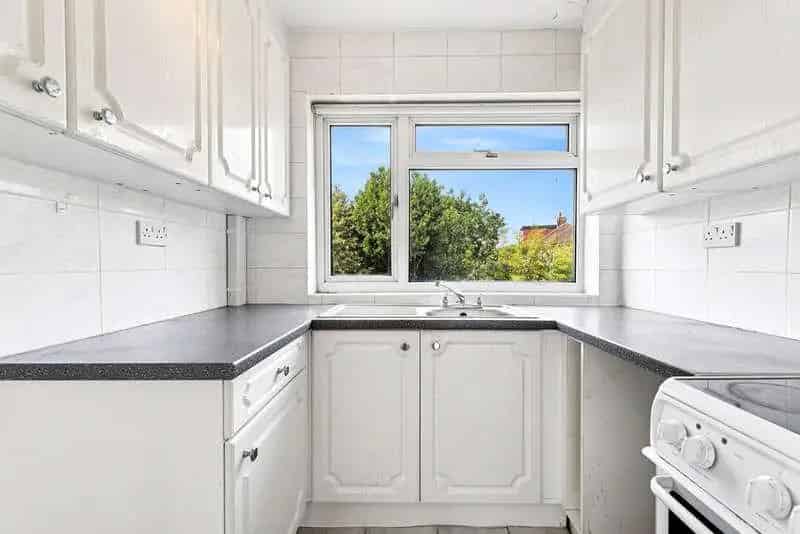 2 Bed Flat for Sale North Kingston Modernisation Project