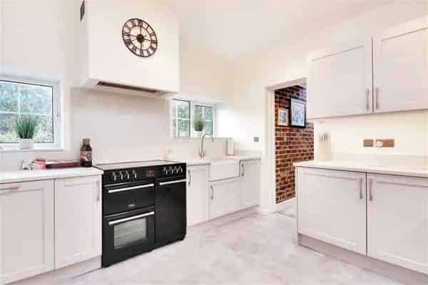 High Street, Farningham, Dartford, Kent, DA4 0DG | Property for sale | Savills