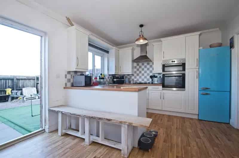 4 Bedroom Townhouse Brackla Modern Family Home