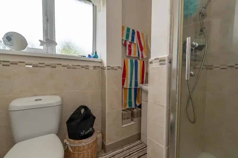 1 Bed Cottage for Sale - Garden Room, West Facing Garden, Garage