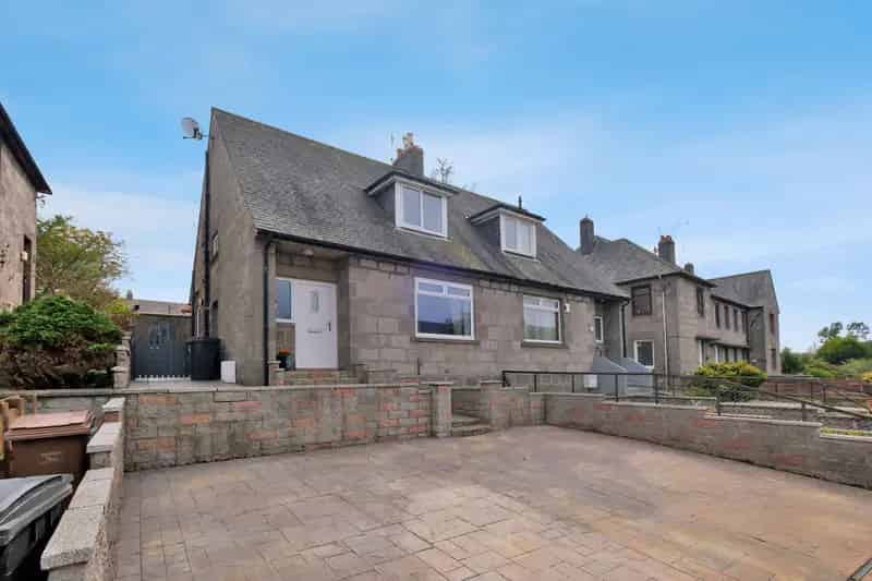 House For Rent , 41, Corthan Crescent, Aberdeen City, Scotland