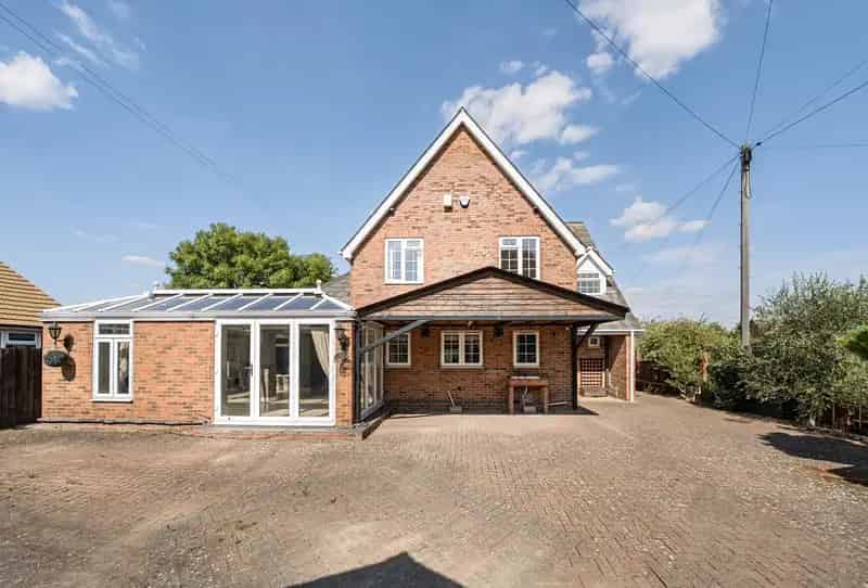 3 bedroom house for sale