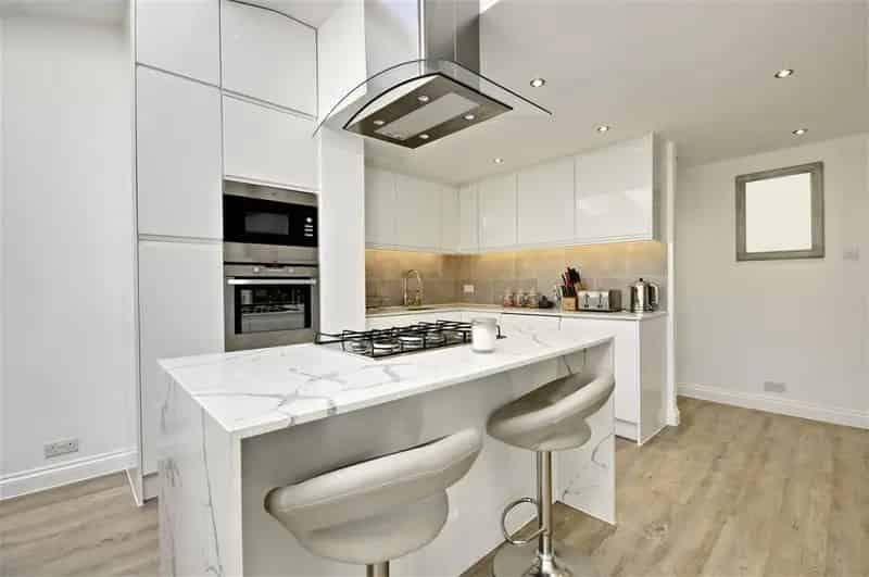3 Bedroom Terraced House Short Let East Twickenham Near Richmond