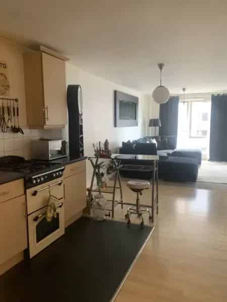Large 2-Bed Flat Swap - Family Friendly, Near Amenities