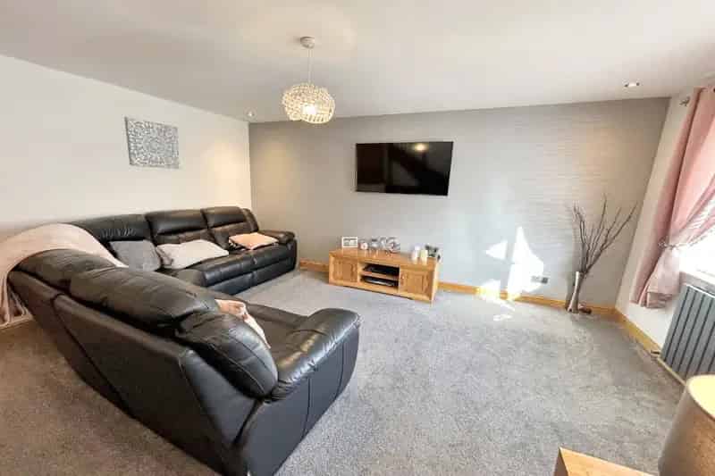 House For Sale , 34, Willow Road, Wakefield, England