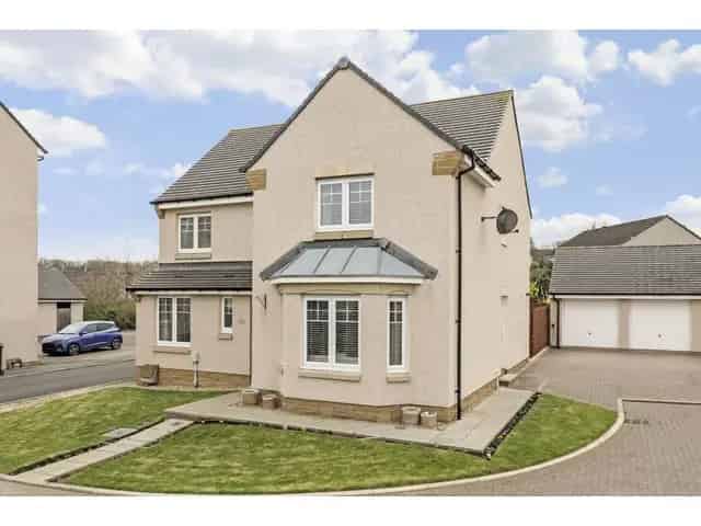5 Bedroom Detached House for Sale in Dalkeith