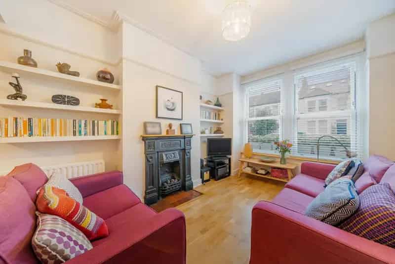 Four Bedroom Victorian House near Wimbledon Town