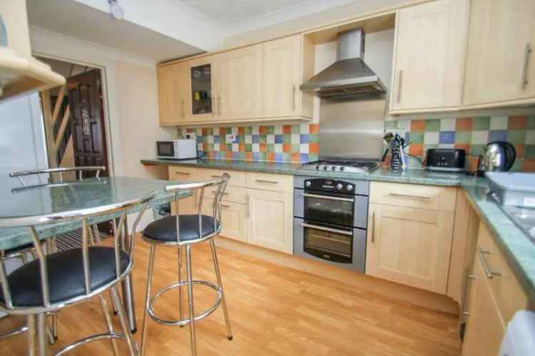 4 Bedroom Student House Winton Bournemouth Near High Street