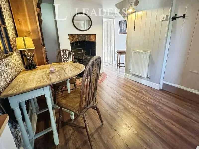 2 Bed House for Sale Horndean Village