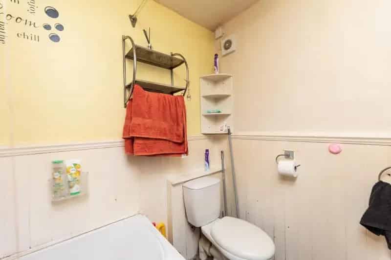 2 bed property for sale